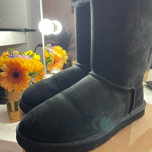 BAILEY UGG BOOTS - Picture 2 of 5